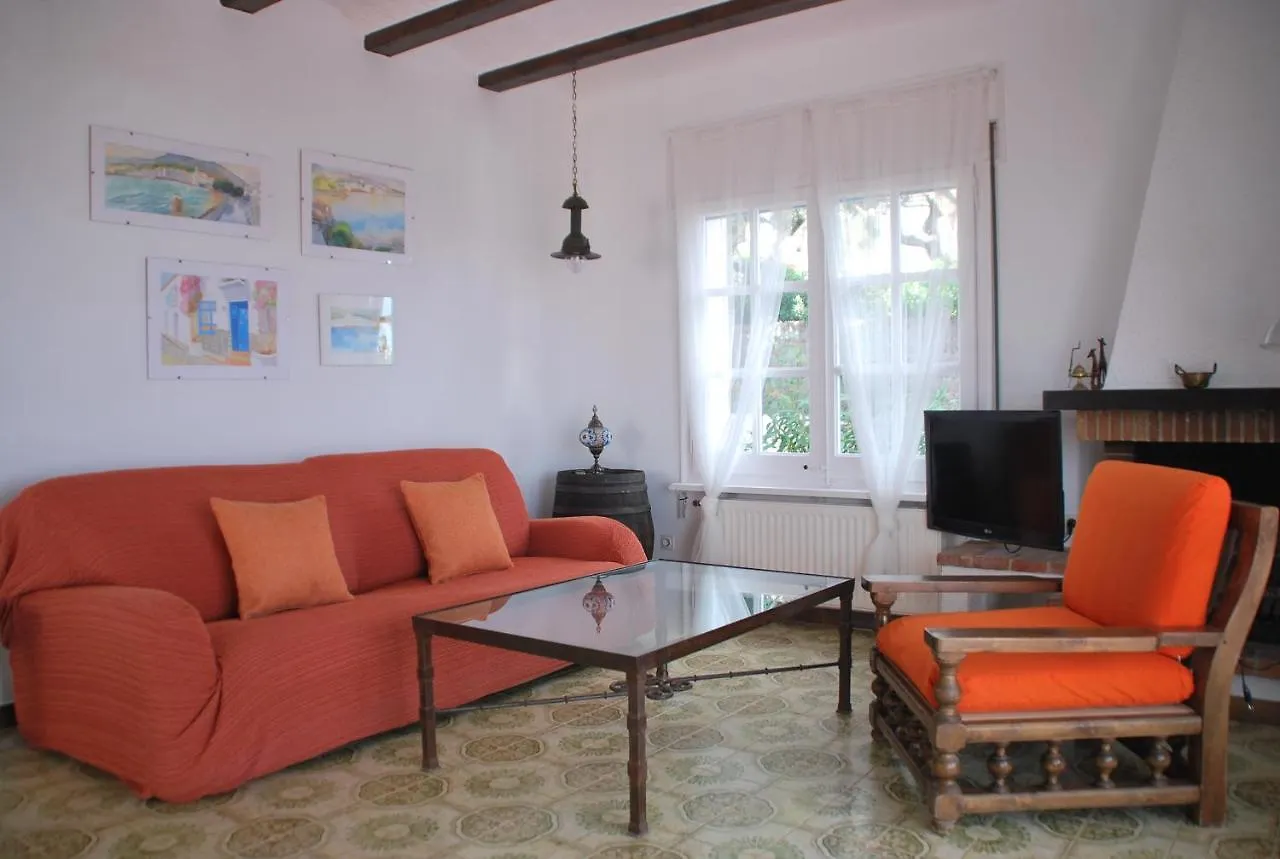 Es Caials Daire Cadaqués İspanya
